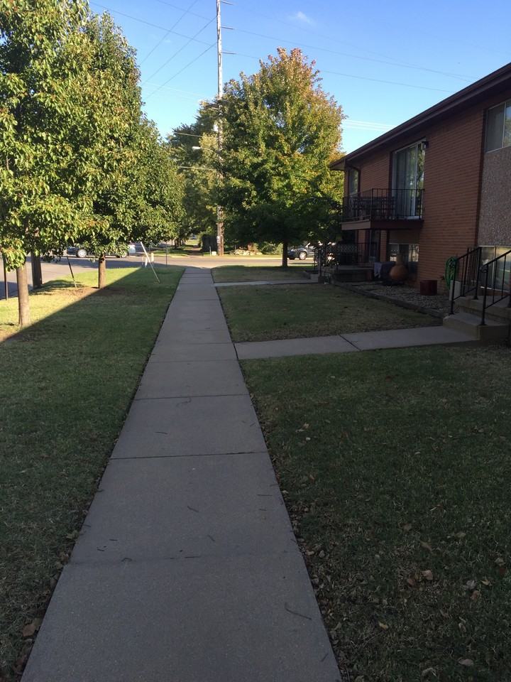 911 W River Blvd - Photo 5 of 39