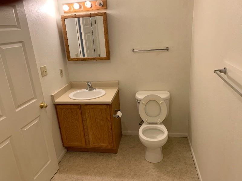 828 E 4th St #BORC - Photo 7 of 9