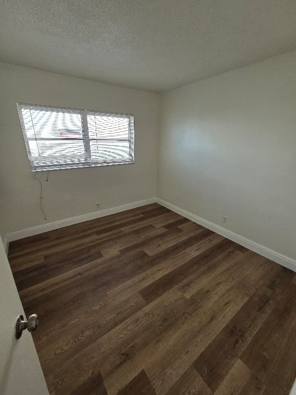 224 Se 9th Ave - Photo 7 of 18