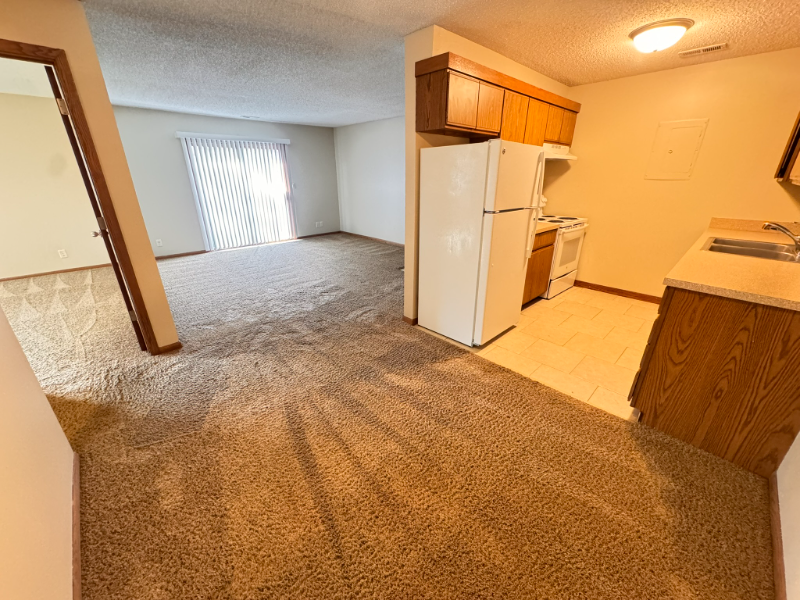 5100 Emerald Dr #15 - Photo 6 of 11