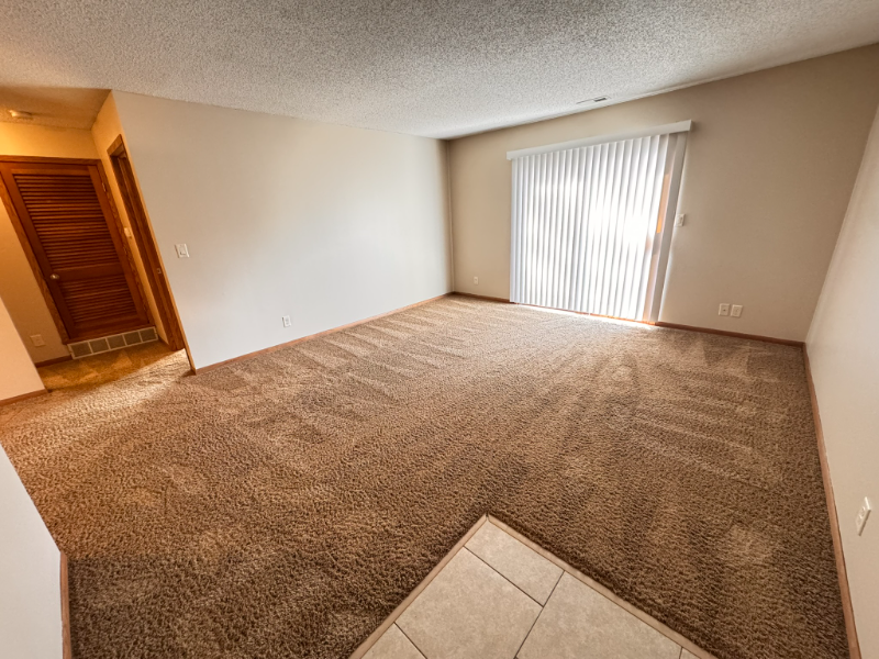 5100 Emerald Dr #15 - Photo 7 of 11