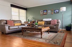 featured image of 1710 Elmwood Blvd