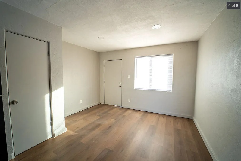 1022 S Montezuma Ave #2 - Photo 4 of 7