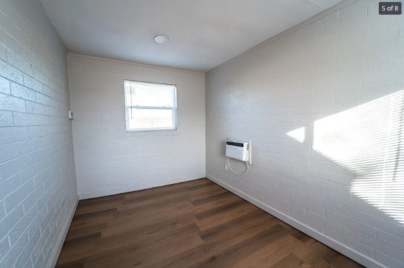 1022 S Montezuma Ave #2 - Photo 5 of 7