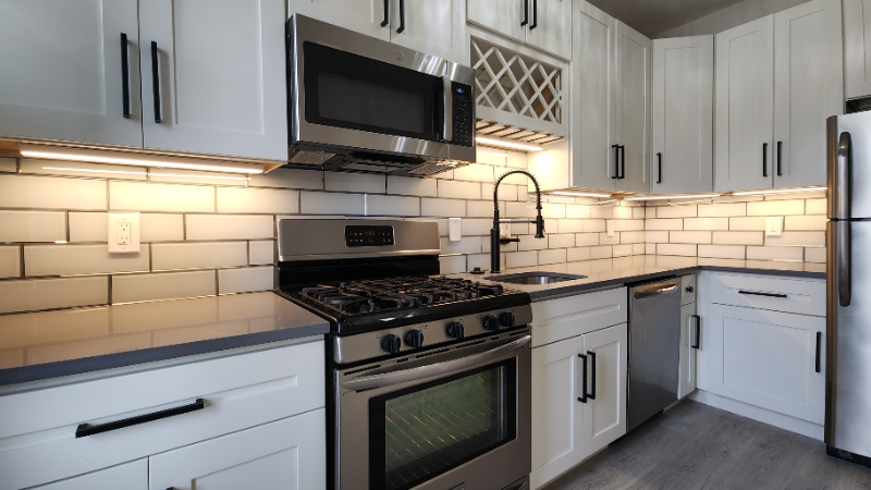 7507 Oxford Dr #3rdFL - Photo 3 of 18