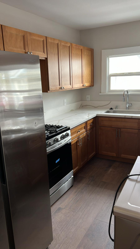 509 Rose Ave - Photo 7 of 14