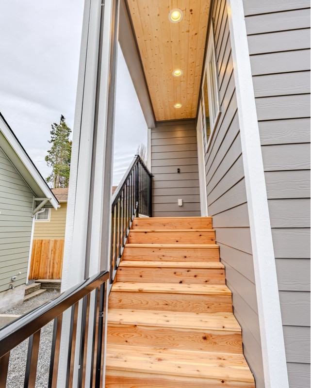 2106 Oakes Ave #C - Photo 3 of 16