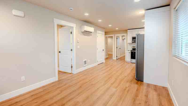 2106 Oakes Ave #C - Photo 6 of 16