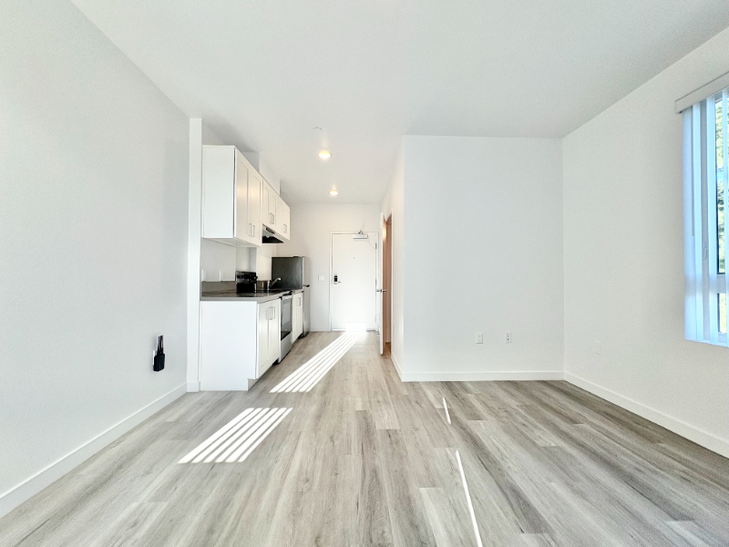 4008 W Martin Luther King Jr Blvd #301 - Photo 5 of 10