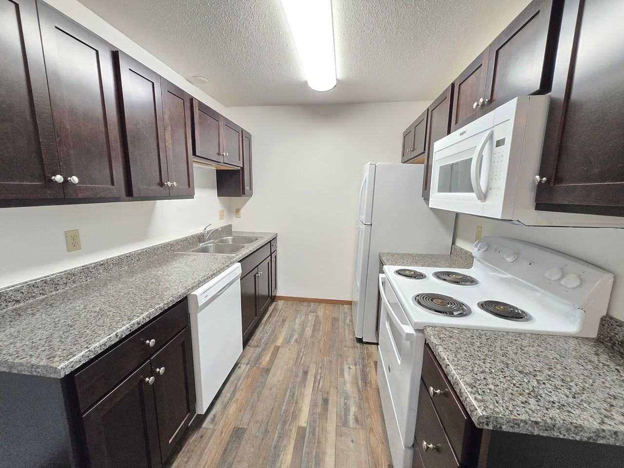 Twin Oaks Apartments - Photo 2 of 3