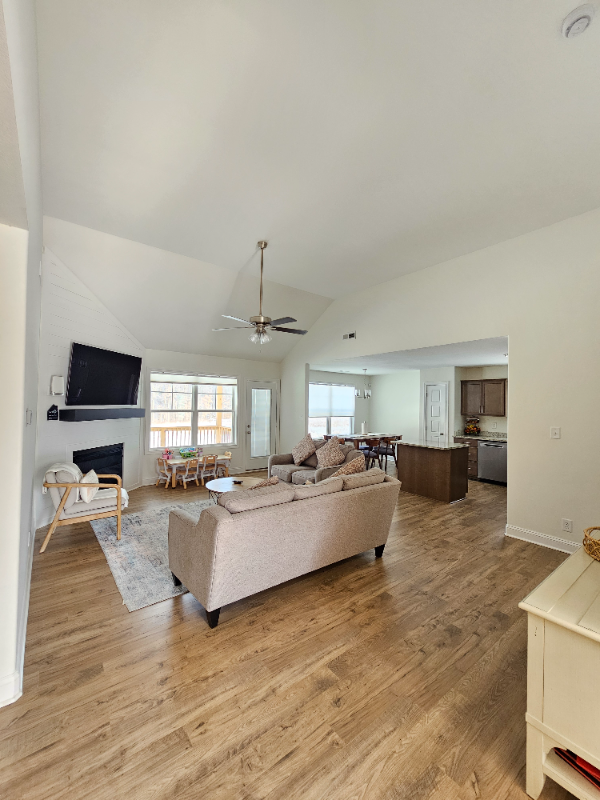 2373 Bridgeport Way - Photo 6 of 18