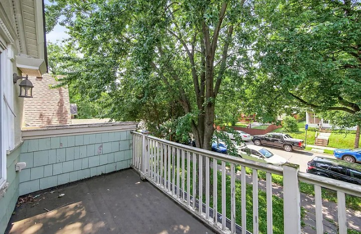 3610 Dupont Ave N - Photo 2 of 9