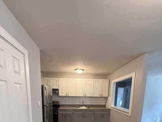 394 Park Ave - Photo 2 of 9