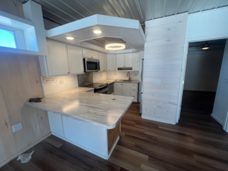 2161 Springdale Center Rd - Photo 7 of 8