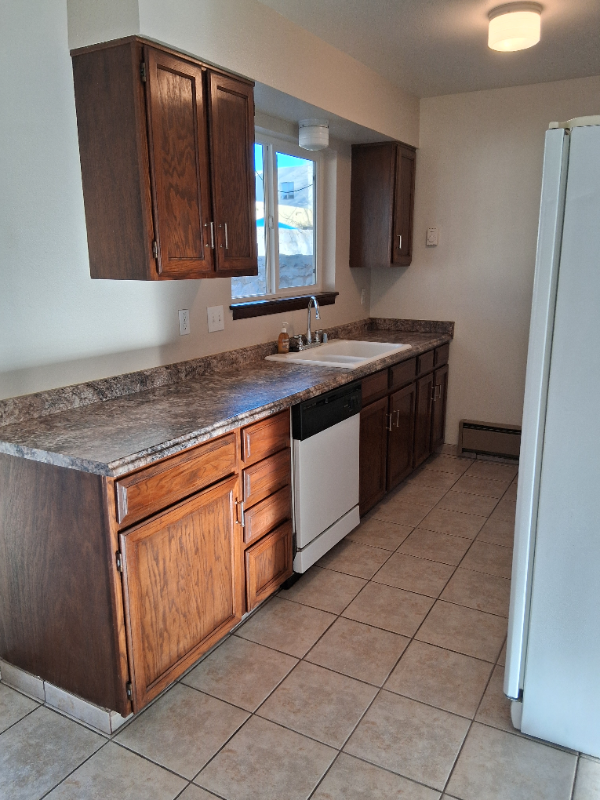 1234 N Willow St - Photo 5 of 9