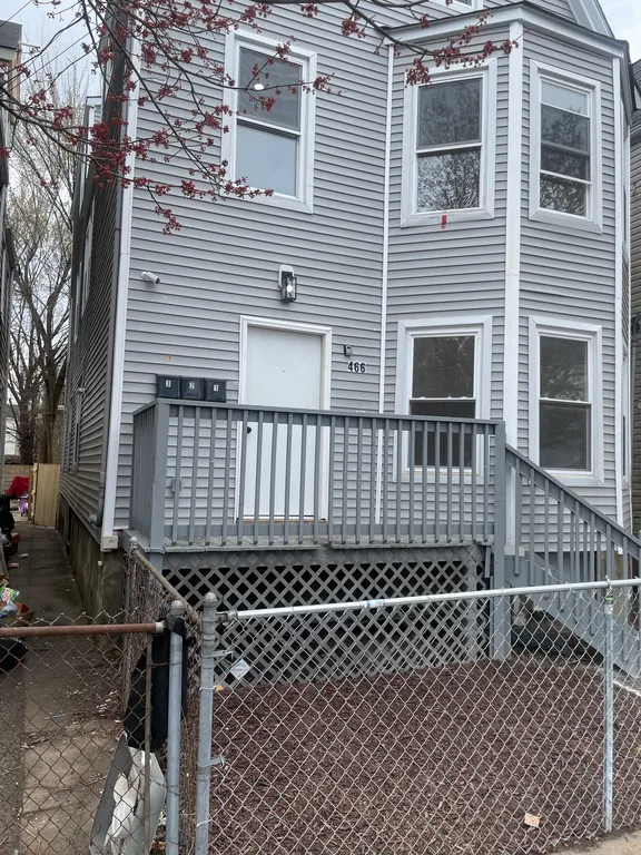 466 Avon Ave #3 - Photo 2 of 16