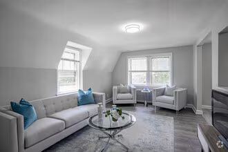 85 S Lansdowne Ave #B1 - Photo 4 of 15