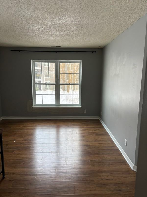 6048 Chasewood Pkwy #101 - Photo 5 of 25