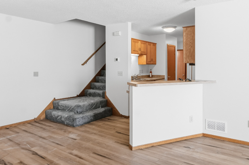 8427 Yukon Cir N - Photo 6 of 20