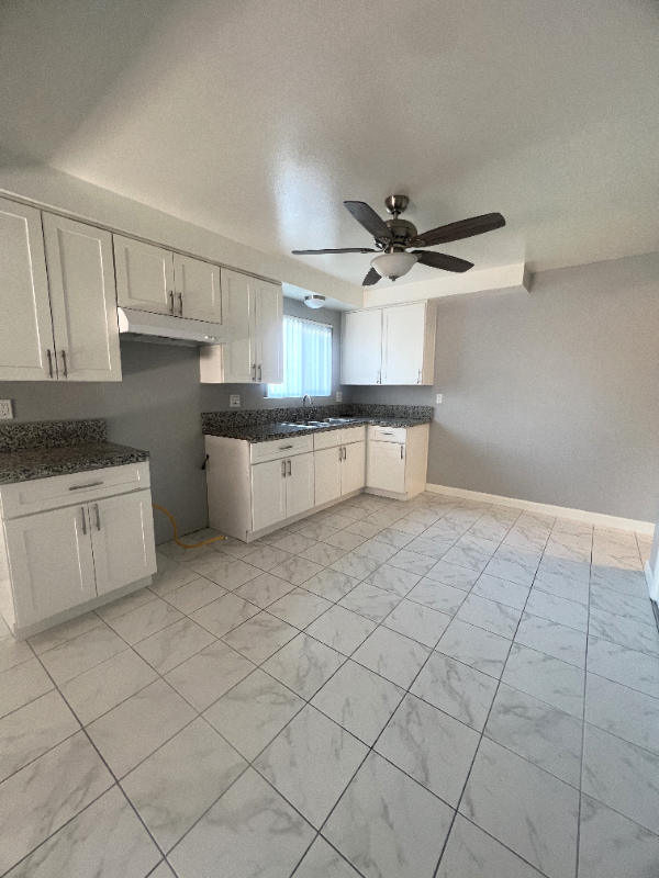 900 S Highland Ave #9 - Photo 4 of 15