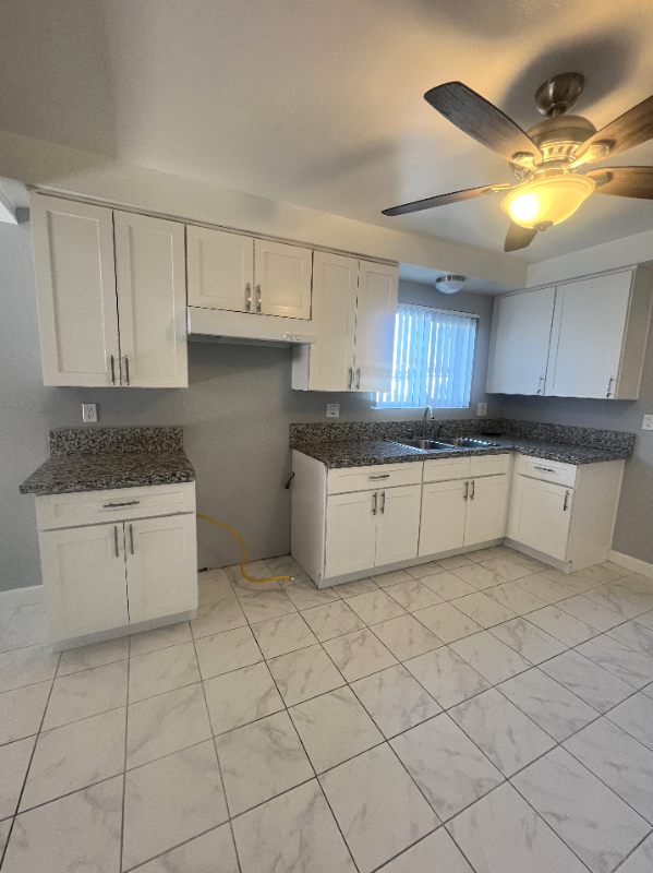 900 S Highland Ave #9 - Photo 5 of 15