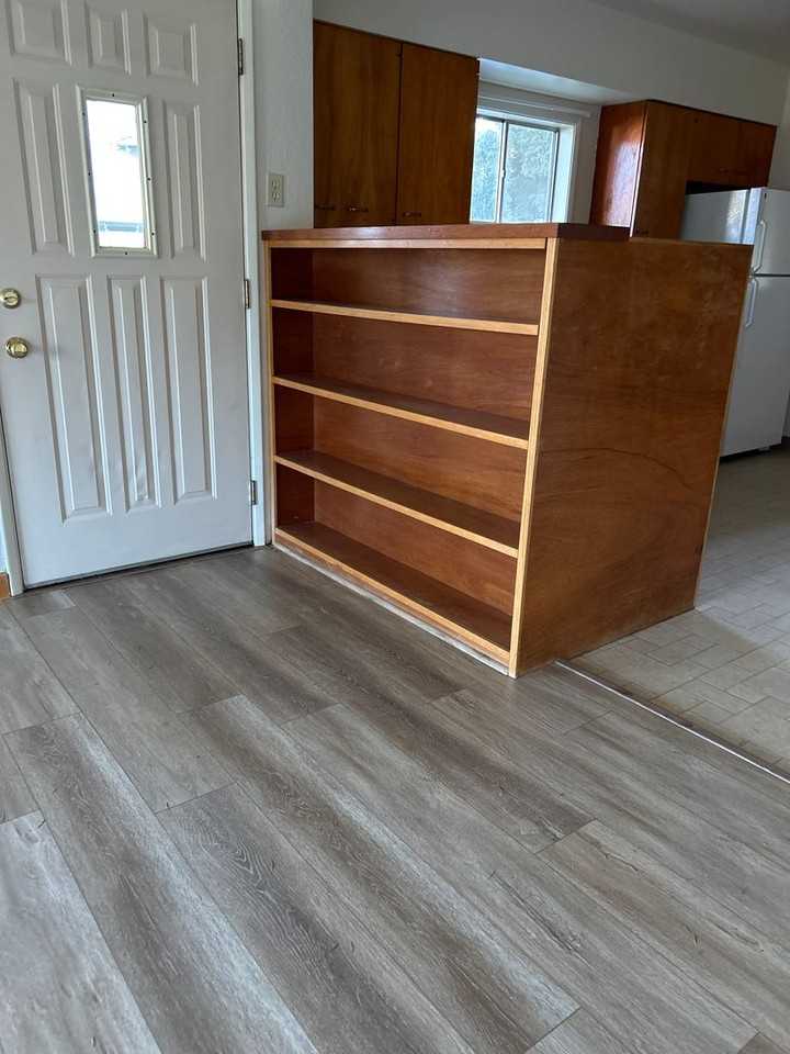 808 Broadway St Sw - Photo 2 of 5