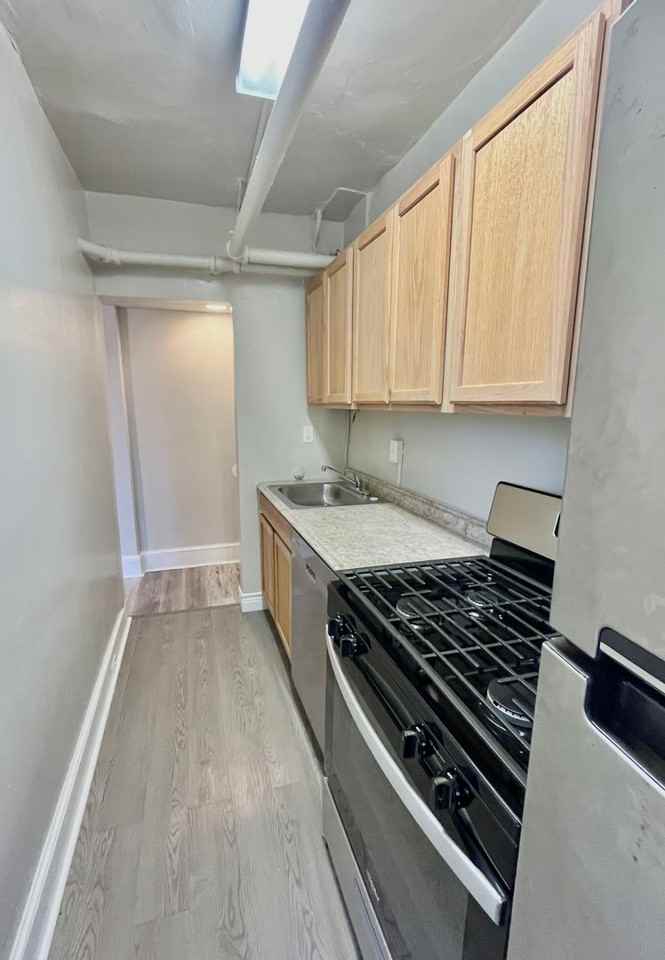 1235 Randolph St NW - Photo 2 of 19