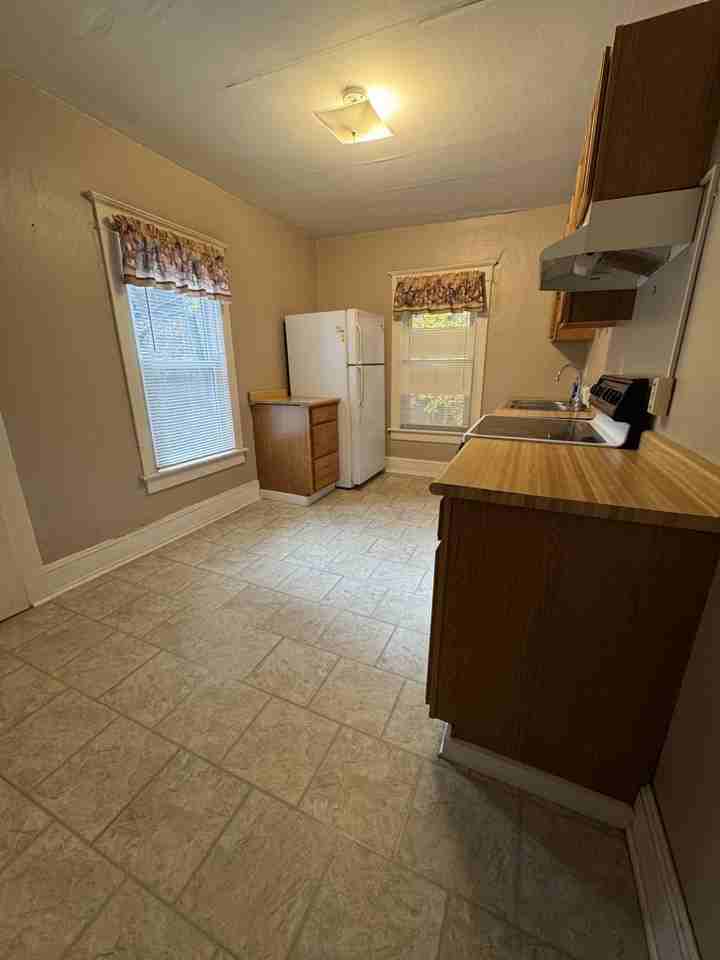 154 Chestnut St #FL2 - Photo 7 of 9