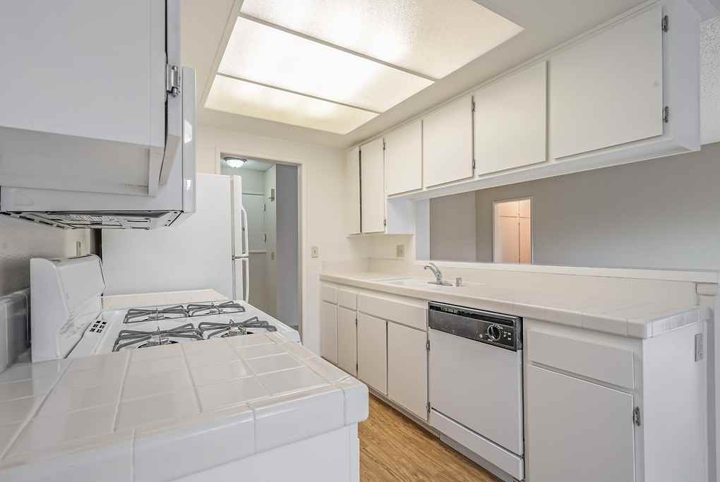 Trabuco Villas - Photo 5 of 34