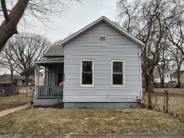 featured image of 1618 W Kettelle St