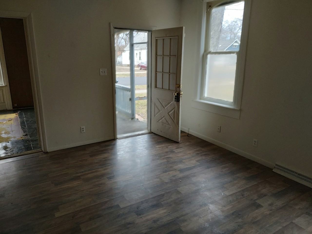 1618 West Kettelle Street - Photo 7 of 16