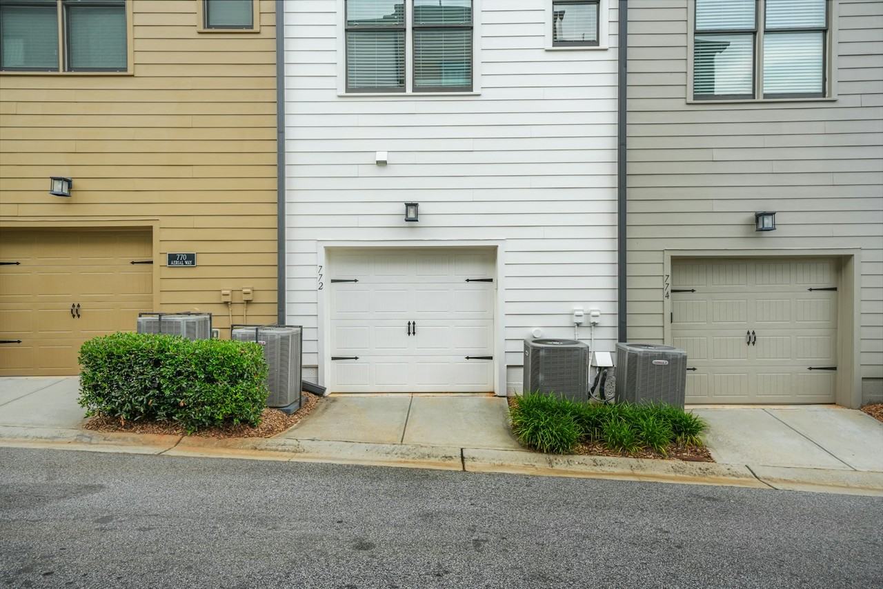 772 Aerial Way - Photo 4 of 38