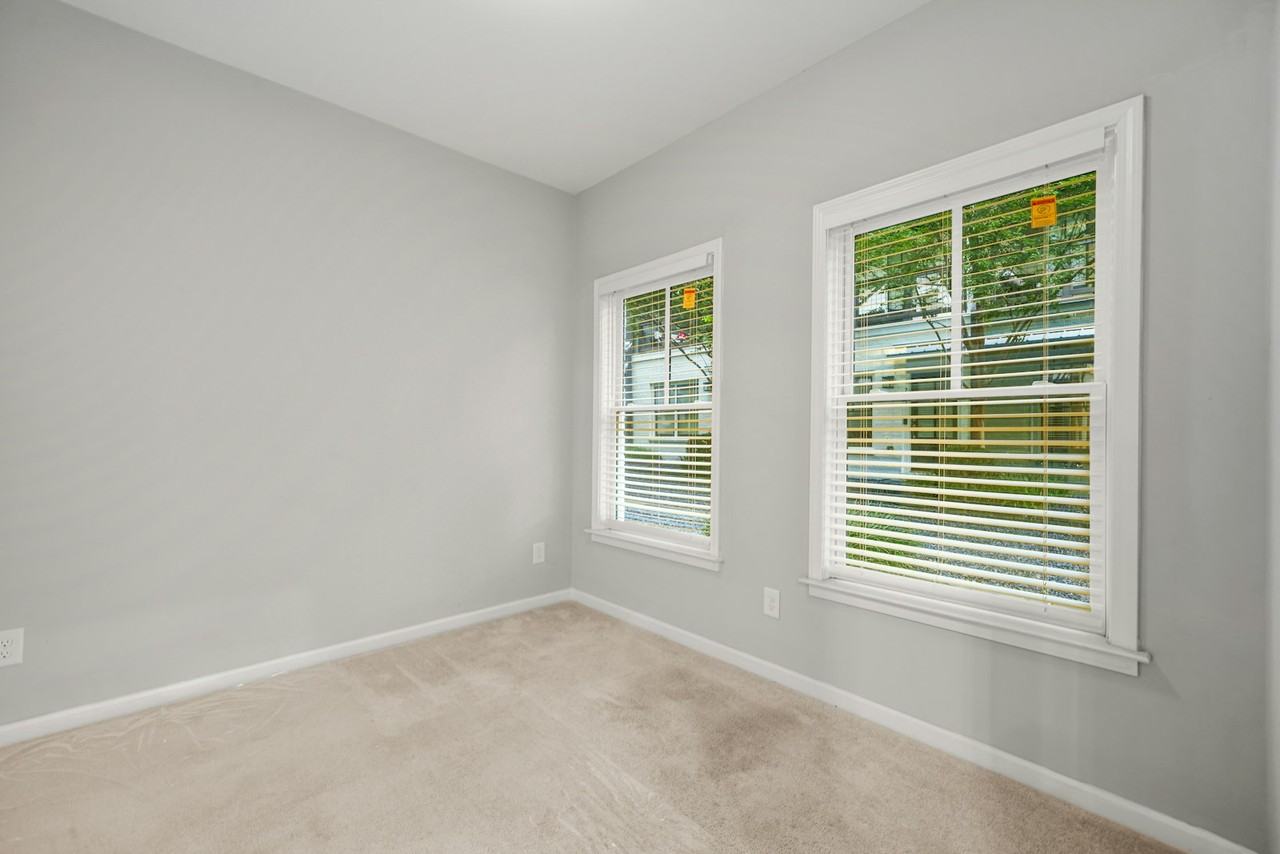 772 Aerial Way - Photo 6 of 38