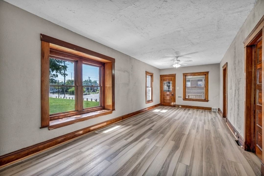 1261 East 123rd Street - Photo 3 of 10