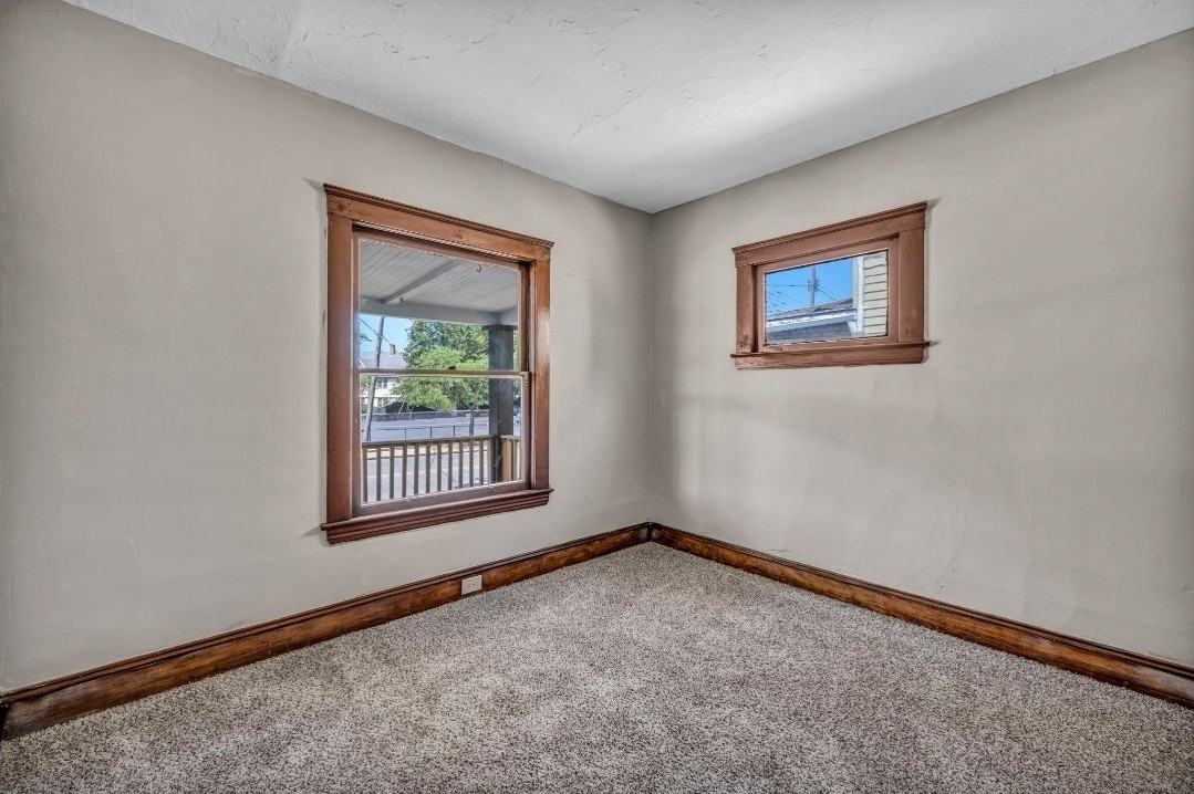 1261 East 123rd Street - Photo 5 of 10