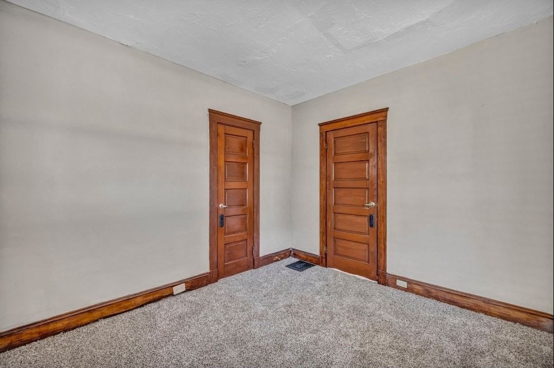 1261 East 123rd Street - Photo 6 of 10