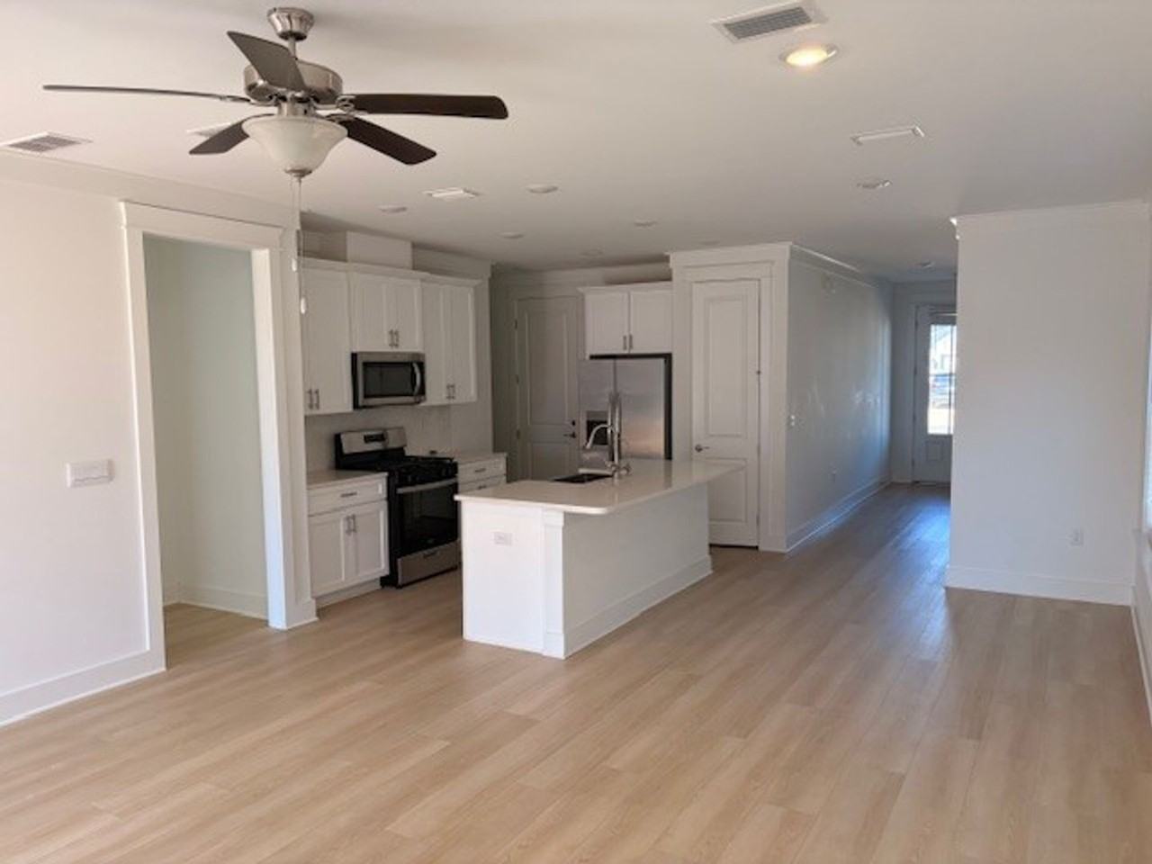 856 Walsonham Dr - Photo 5 of 25