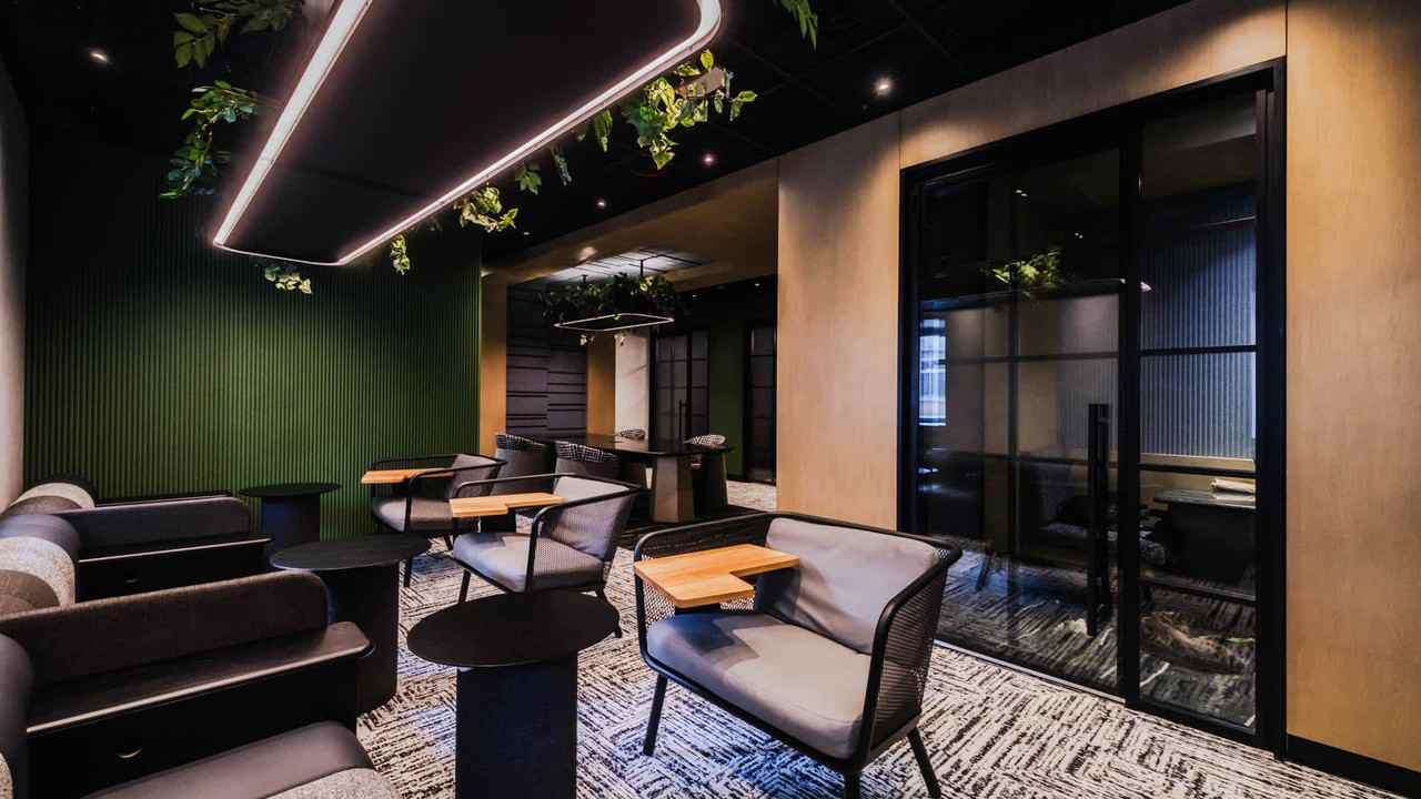 777 6th Avenue - Photo 5 of 53