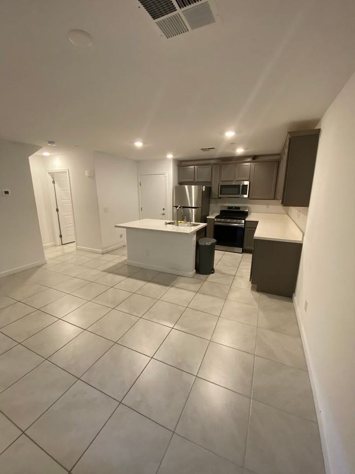 3622 Hestia Ave - Photo 6 of 42