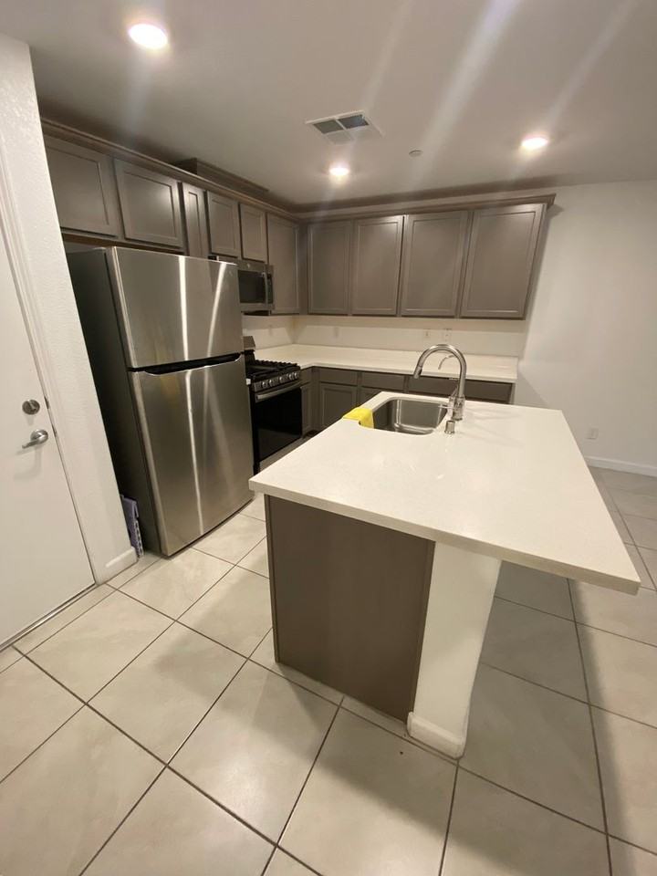 3622 Hestia Ave - Photo 7 of 42