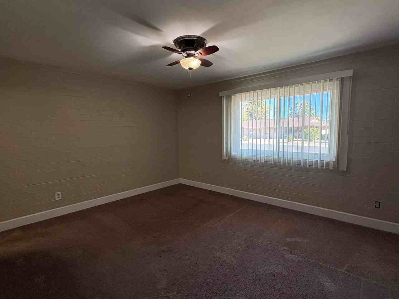 11418 N 109th Ave - Photo 7 of 17