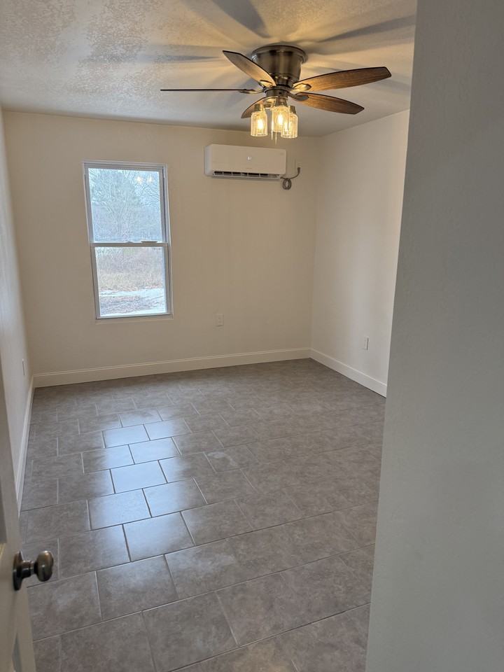 134 Alanna Dr #A - Photo 4 of 9