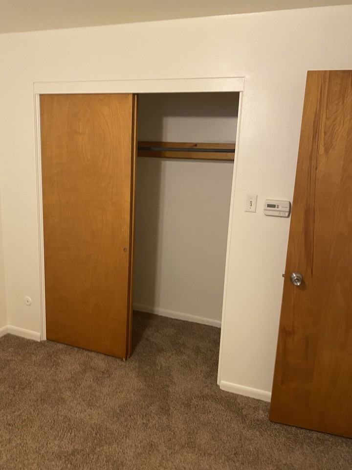 420 Foster St #1 - Photo 5 of 7