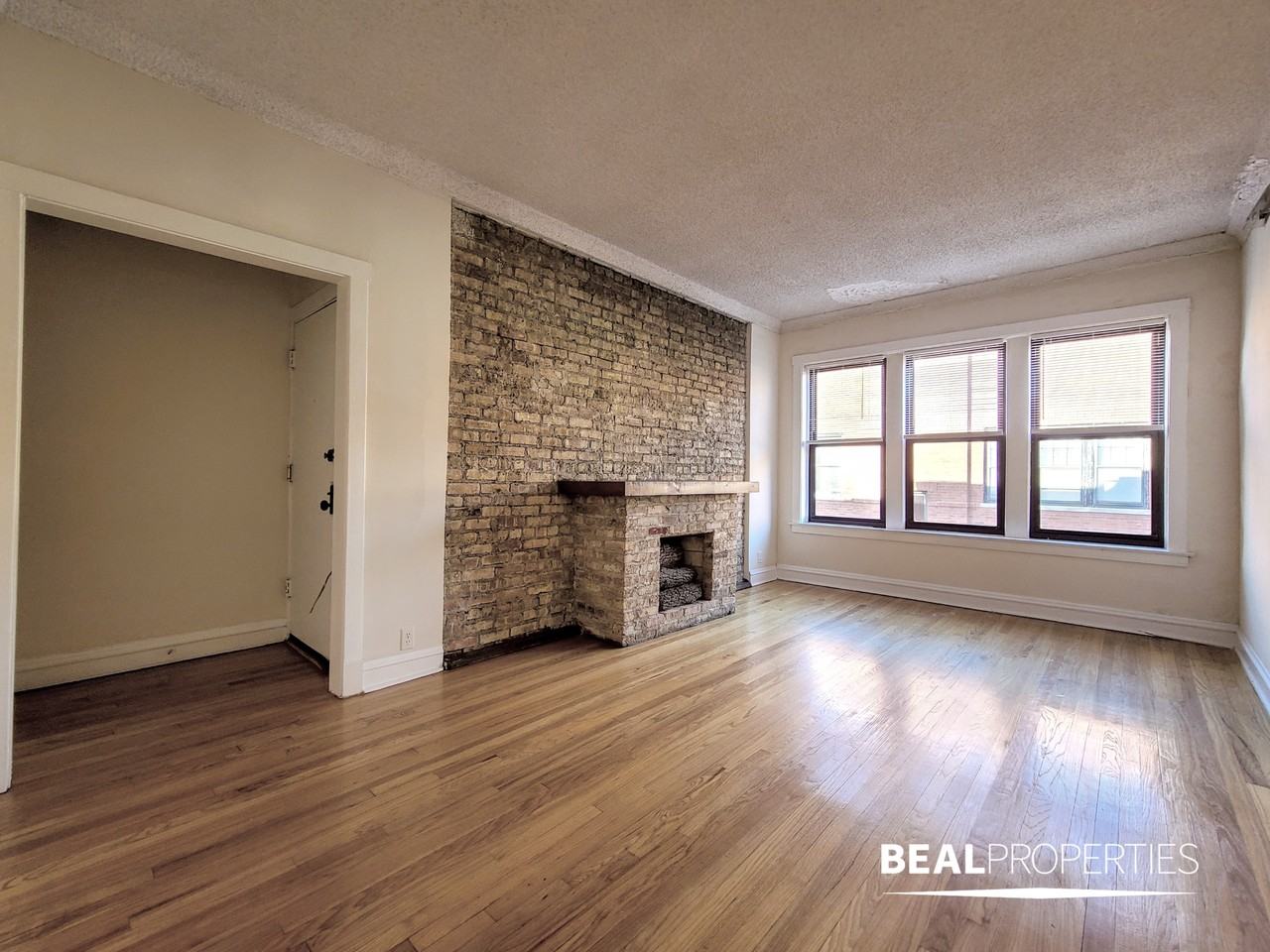 3517 N Racine Ave #E3