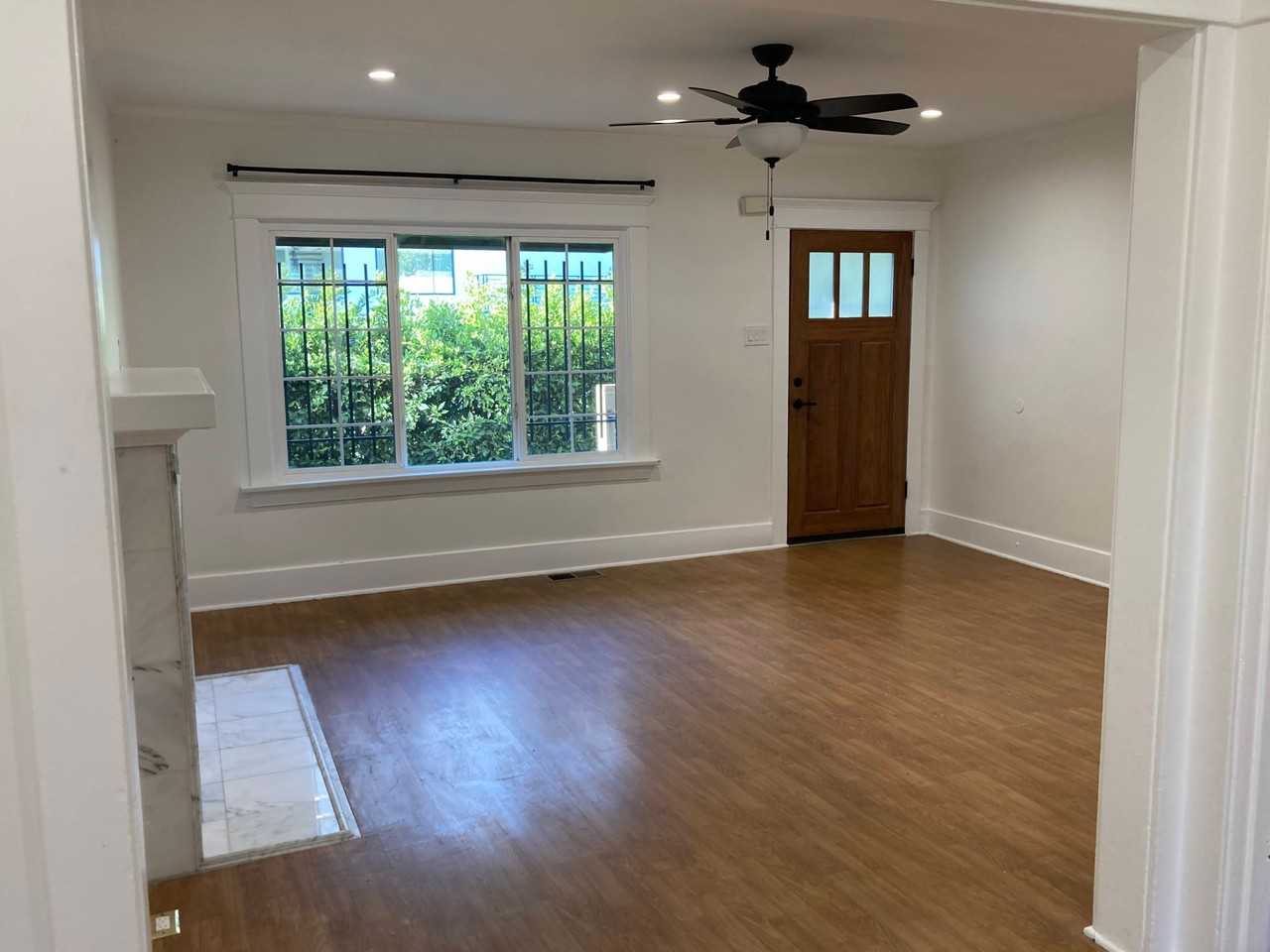 300 N Wilton Pl #300 - Photo 2 of 12