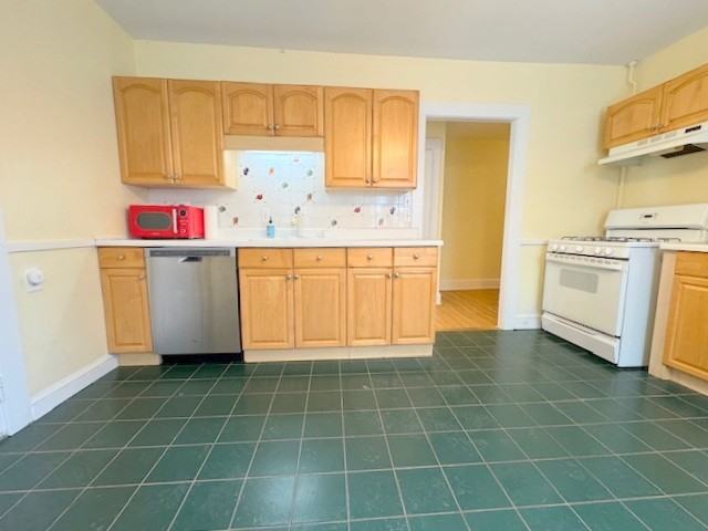 20 Leicester St #2 - Photo 6 of 16