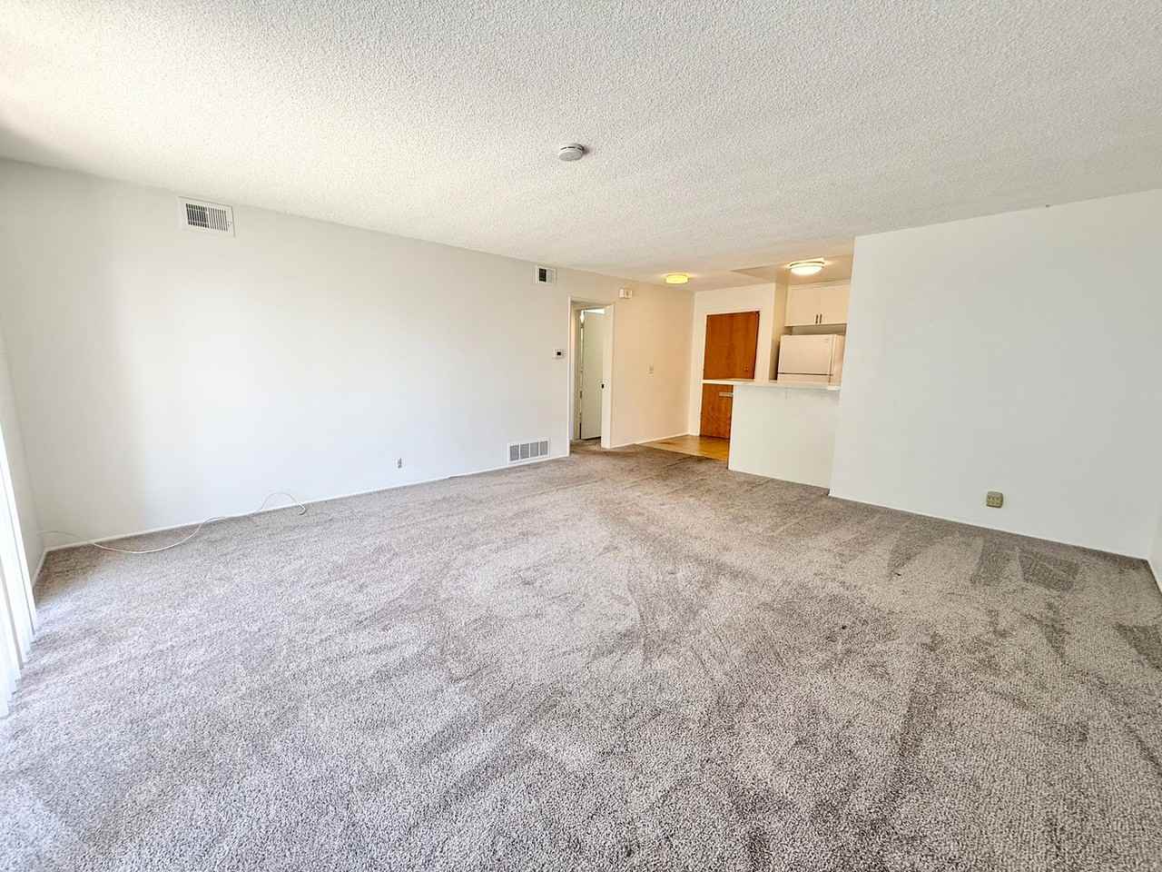 2225 Glenneyre St #I - Photo 4 of 17