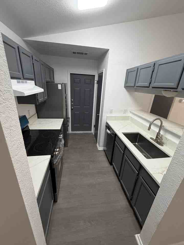 524 Cutty Trl #A - Photo 5 of 19