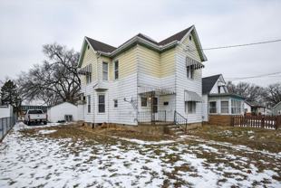 1305 S Easton Ave - Photo 1 of 1