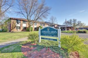 featured image of 716 4th St W